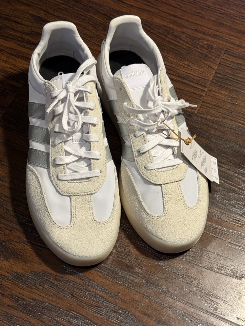 adidas NEW w/ 🏷️ TAG White Cream Suede & Leather Retro Sneakers, Women’s Sz 10.5 - Picture 3 of 10